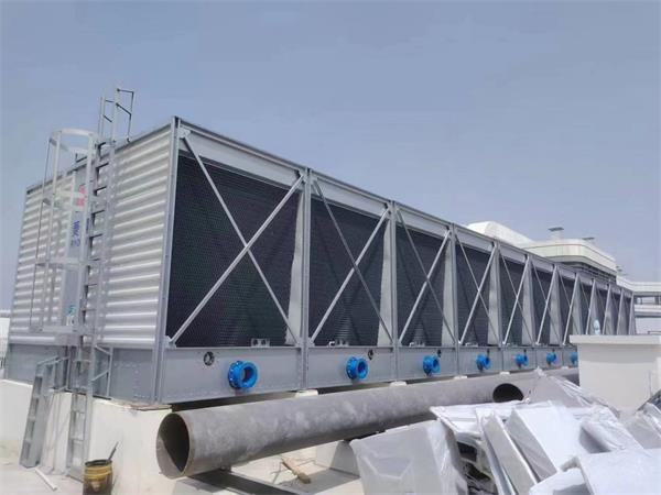冷卻塔空調(diào)機(jī)組(冷卻塔空調(diào)機(jī)組圖片)