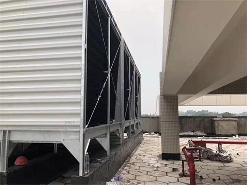 怎樣解決冷卻塔出現(xiàn)的噪音,冷卻塔填料怎樣更換
