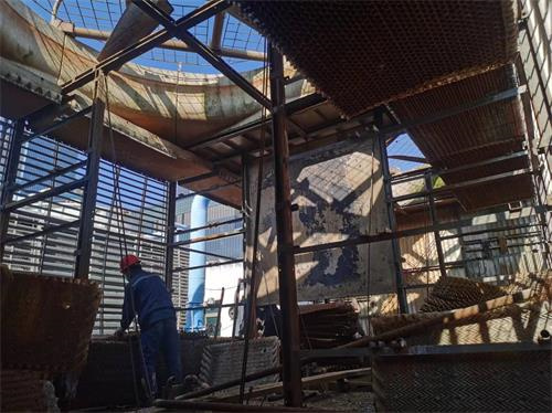 屋面冷卻塔降噪(冷卻塔降噪公司)